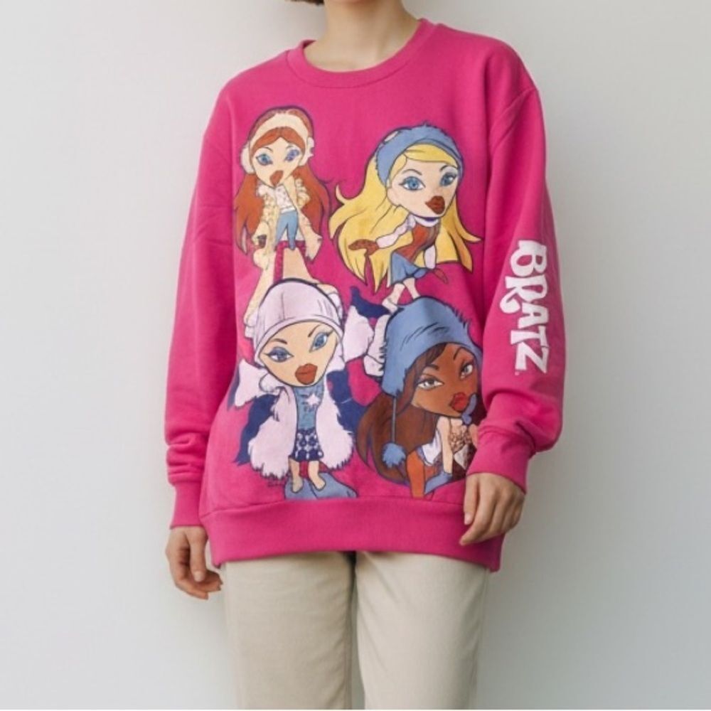Bratz Graphic Sweatshirt in Pink in Size Large